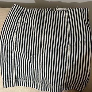 Navy Blue/White Pin striped skirt. Never worn. Size: 3/26w